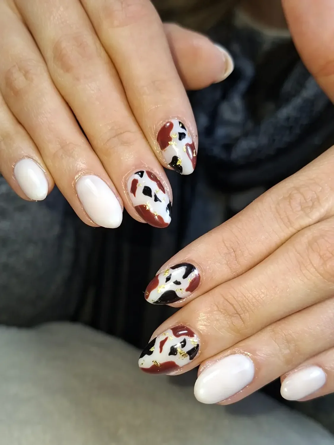 Animal print con detalles dorados